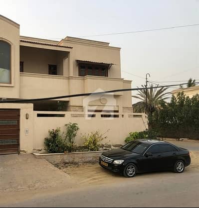 Defence 500 Yards First Floor Portion Located Khyabane Muslim