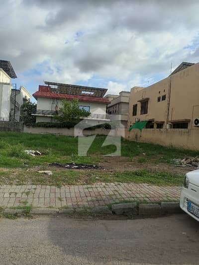 1 Kanal Plot Available For Sale Bahria Town Phase 4