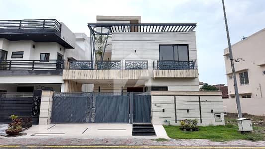 Get In Touch Now To Buy A Prime Location 10 Marla House In Dream Gardens Lahore