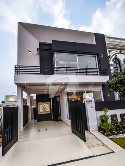 5 MARLA BRAND NEW MODERN DESIGNER HOUSE FOR SALE
