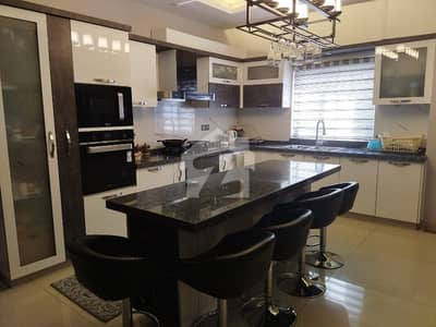 KDA SCHEME 1 NEAR SHAHRAH E FAISAL IDEAL LOCATION LUXURY FLAT AVAILABLE FOR SALE