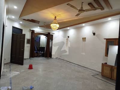 7.5 MARLA USED HOUSE FOR SALE IN PRIME LOCATION OF JOHAR TOWN LAHORE 7.5 MARLA USED HOUSE FOR SALE IN PRIME LOCATION OF JOHAR TOWN LAHORE