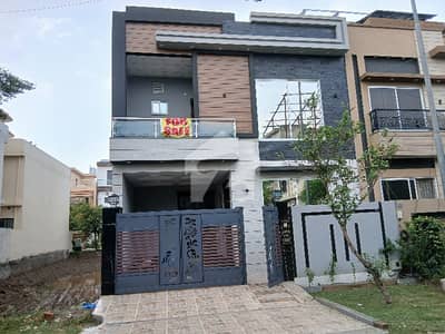 05-Marla Brand New House For Sale On 40'Feet Wide Road