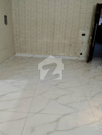 ڈی ایچ اے فیز 1 ڈی ایچ اے ڈیفینس,لاہور میں 3 کمروں کا 10 مرلہ مکان 1.65 لاکھ میں کرایہ پر دستیاب ہے۔ ڈی ایچ اے فیز 1 ڈی ایچ اے ڈیفینس,لاہور میں 3 کمروں کا 10 مرلہ مکان 1.65 لاکھ میں کرایہ پر دستیاب ہے۔