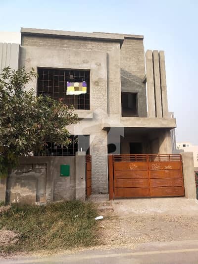 5 Marla Facing Park Grey House For Sale in Bahria Orchard Lahore walking distance from gate 1 & 200 feet Road & school & hospital 3 Bed Bath 2 Kitchen 2 TVL Driying Dining Store Servant Etc. More information 5 Marla Facing Park Grey House For Sale in Bahria Orchard Lahore walking distance from gate 1 & 200 feet Road & school & hospital 3 Bed Bath 2 Kitchen 2 TVL Driying Dining Store Servant Etc. More information
