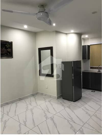 Brand New Building Semi Furnished Area 1200 Square Feet Floor Available For Rent Corporate Office On Main Boulevard Road Gulberg 3 Lahore