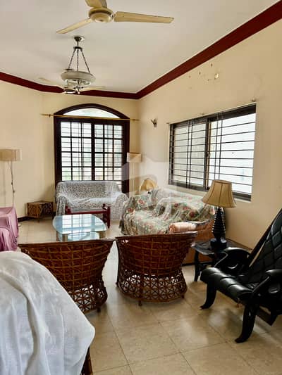 EXECUTIVE 500 SQ YD UPPER PORTION FOR RENT IN DHA PHASE 6, KARACHI