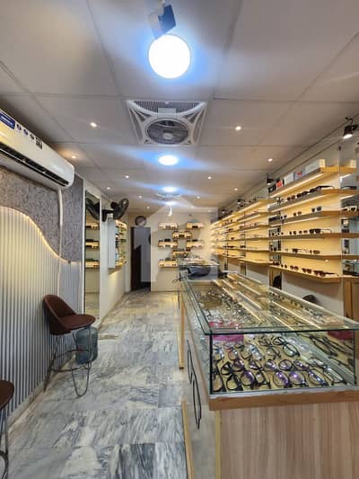 CHANCE DEAL 330 SQFT SHOP AVAILABLE FOR SALE IN DHA 7