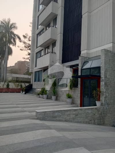 Gulberg Prime Location Flat For Rent