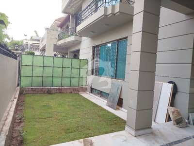 666 Square Yards Beautiful House for Rent in F-10, Islamabad