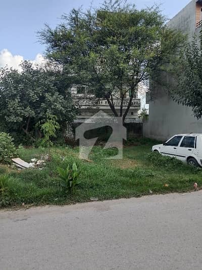 ڈی ۔ 12/1 ڈی ۔ 12,اسلام آباد میں 4 مرلہ رہائشی پلاٹ 3.9 کروڑ میں برائے فروخت۔