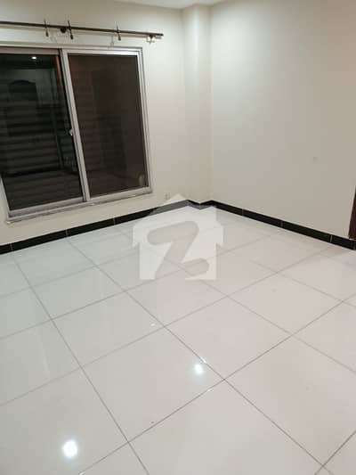 Flat Of 850 Square Feet Is Available For rent In Bahria Town Phase 8