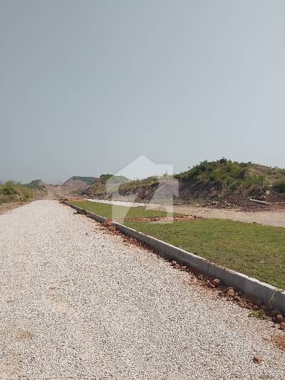 Maine Margalla Road C-14 Prime Location Corner 1 Kanal Residential Plot Available For Sale