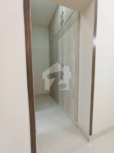 Kanal 2nd Floor For Rent In Wapda Town Ph2