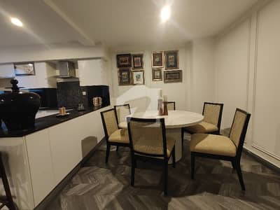 Flat Of 1835 Square Feet In Main Boulevard Gulberg For Sale