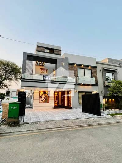 10 Marla House Available For Rent In Sector C Bahria Town Lahore