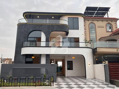 10 Marla Luxurious House for Sale in B-17 Islamabad 10 Marla Luxurious House for Sale in B-17 Islamabad