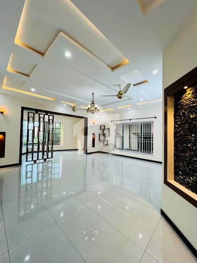Ideal Location This House VIP 12 TO 14 Marla Beautiful 3Bed UPPER PORTION Gas Available ( Big + Point) Water Boring This House) car Parking Available ) Ground portion Rented Car Parking Available