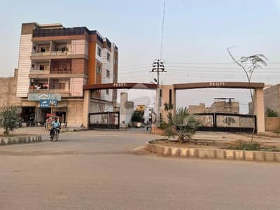 West Open 120 Square Yards Residential Plot In Sector 32 - Punjabi Saudagar City Phase 1 For sale