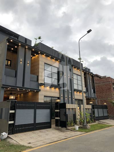 5 Marla Brand New Luxury Paired House For Sale And Direct Meeting With Owner In Park View City Lahore.