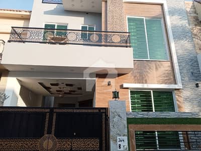 ڈی ایچ اے فیز 5 ڈی ایچ اے ڈیفینس,لاہور میں 3 کمروں کا 5 مرلہ مکان 1.25 لاکھ میں کرایہ پر دستیاب ہے۔ ڈی ایچ اے فیز 5 ڈی ایچ اے ڈیفینس,لاہور میں 3 کمروں کا 5 مرلہ مکان 1.25 لاکھ میں کرایہ پر دستیاب ہے۔