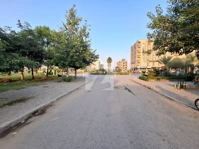 سوان گارڈن ۔ بلاک بی سوان گارڈن,اسلام آباد میں 16 مرلہ رہائشی پلاٹ 1.85 کروڑ میں برائے فروخت۔