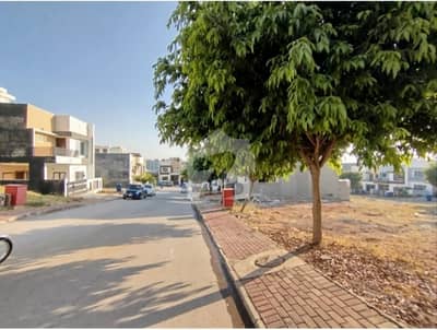 Bahria Enclave Islamabad Sector H 5 Marla Devlop plot For Sale Close to Masjid & Market's