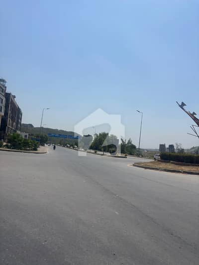 J Block 10 Marla Boulevard Plot For Sale Prime Location 75