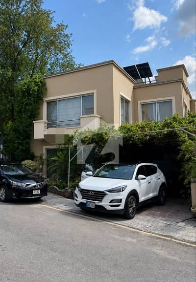1 Kanal Corner House Available For Sale In Defence Villas, DHA Phase 1, Sector F, Islamabad