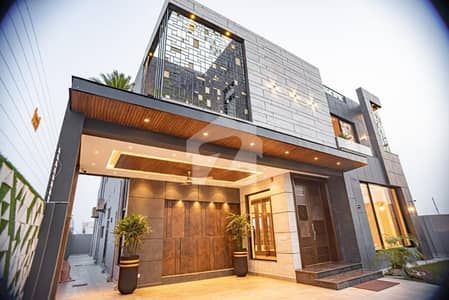 10-Marla Modern House For Sale at Hot Location Near Park Raya