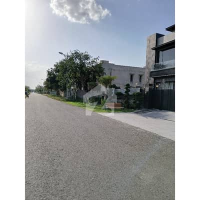 10 Marla Corner Premium Location Plot For Residence, Facing 2 Kanal, Close To Park 10 Marla Corner Premium Location Plot For Residence, Facing 2 Kanal, Close To Park