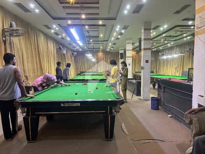 بہار کالونی لاہور میں 10 مرلہ Studio عمارت 5.5 کروڑ میں برائے فروخت۔