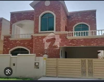 عسکری 3 ڈی ایچ اے ڈیفینس,ملتان میں 4 کمروں کا 12 مرلہ مکان 3.55 کروڑ میں برائے فروخت۔