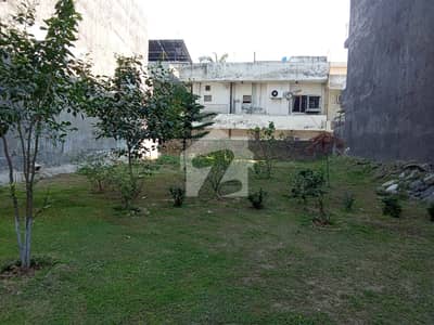 PLOT AVAILABLE FOR SALE IN I 11