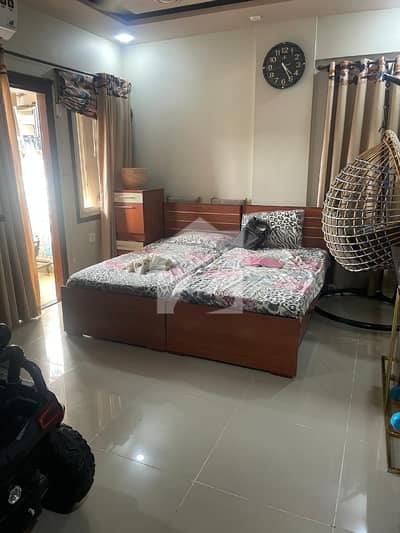 200 Sq Yard 3rd Floor Paint House 4 Bed Without Lift