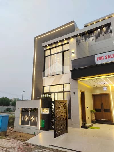 5 Marla Fully Furnished Ultra Advance Modern Smart Features Designer Brand New House Available For Sale 5 Marla Fully Furnished Ultra Advance Modern Smart Features Designer Brand New House Available For Sale