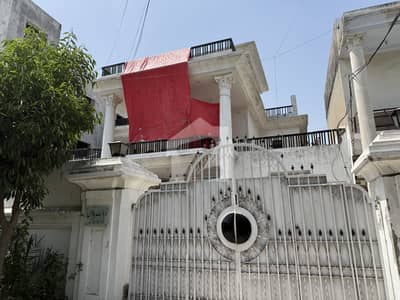 1 Kanal Old Construction Super Hot Loaction