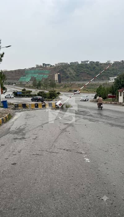 بحریہ گرینز۔ اوورسیز انکلیو - سیکٹر 3 بحریہ گرینز۔ اوورسیز انکلیو,بحریہ ٹاؤن فیز 8,بحریہ ٹاؤن راولپنڈی,راولپنڈی میں 10 مرلہ رہائشی پلاٹ 1.85 کروڑ میں برائے فروخت۔