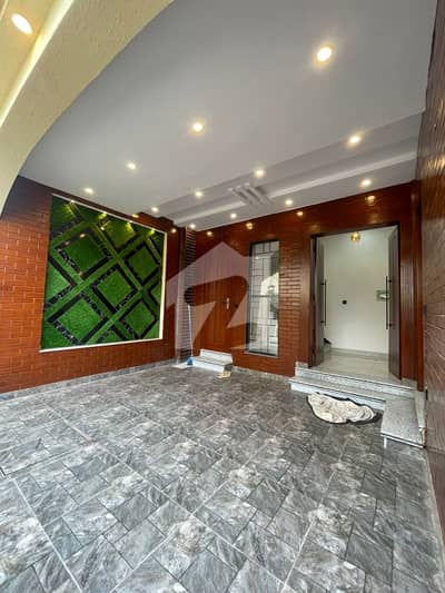 7 Marla slightly used Double Unit House for Sale | Gas Available | Investor Price 7 Marla slightly used Double Unit House for Sale | Gas Available | Investor Price