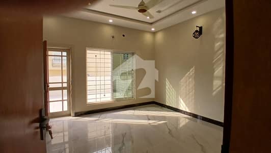 2 Kanal House Available For Rent