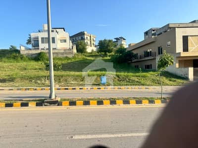 Best Investment 1 Kanal Plot in DHA Phase 5 Sector H