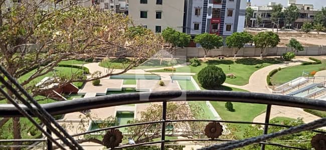 Park facing Flat Available For Sale In Gulshan e Maymar