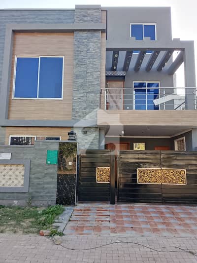 5 MARLA BRAND CORNER HOUSE FOR SALE 5 MARLA BRAND CORNER HOUSE FOR SALE