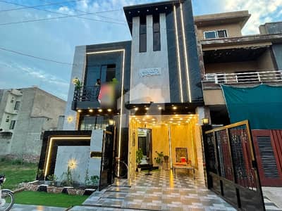 الرحمان فیز 2 - بلاک پی الرحمان گارڈن فیز 2,الرحمان گارڈن,لاہور میں 5 کمروں کا 5 مرلہ مکان 2.5 کروڑ میں برائے فروخت۔ الرحمان فیز 2 - بلاک پی الرحمان گارڈن فیز 2,الرحمان گارڈن,لاہور میں 5 کمروں کا 5 مرلہ مکان 2.5 کروڑ میں برائے فروخت۔