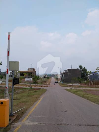 Prime Location Plot For sale in park view city Prime Location Plot For sale in park view city