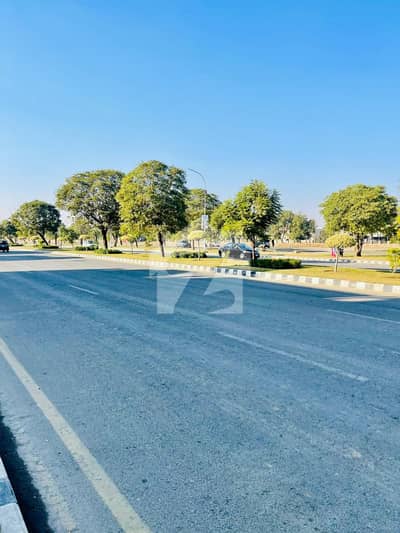 5 Marla Residential Plot In Lake City M7C4 | Ready To Build | Best Value