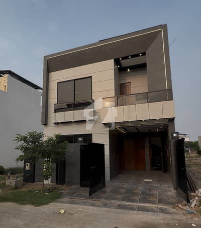 5-Marla House with High-End Ultra Modern Front Elevation For Sale In LDA Approved Society