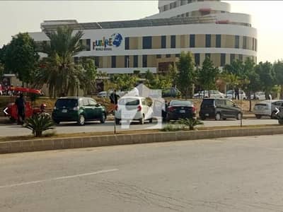 Investor Rate Shop On Main Road Is Available For Sale