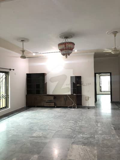 1 kanal upper portion Available for rent