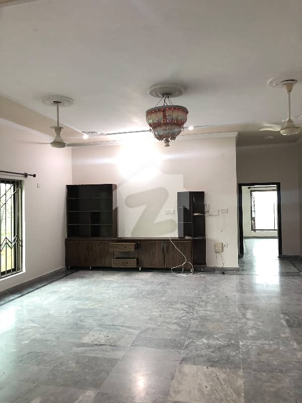 1 kanal upper portion Available for rent 1 kanal upper portion Available for rent